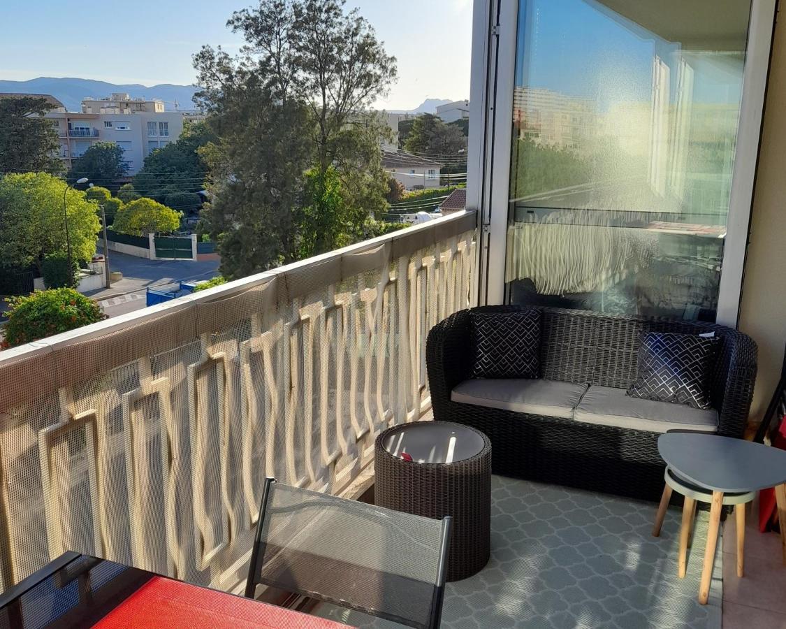 Appartement Type T1 Avec Parking Et Cave à 600 M De La